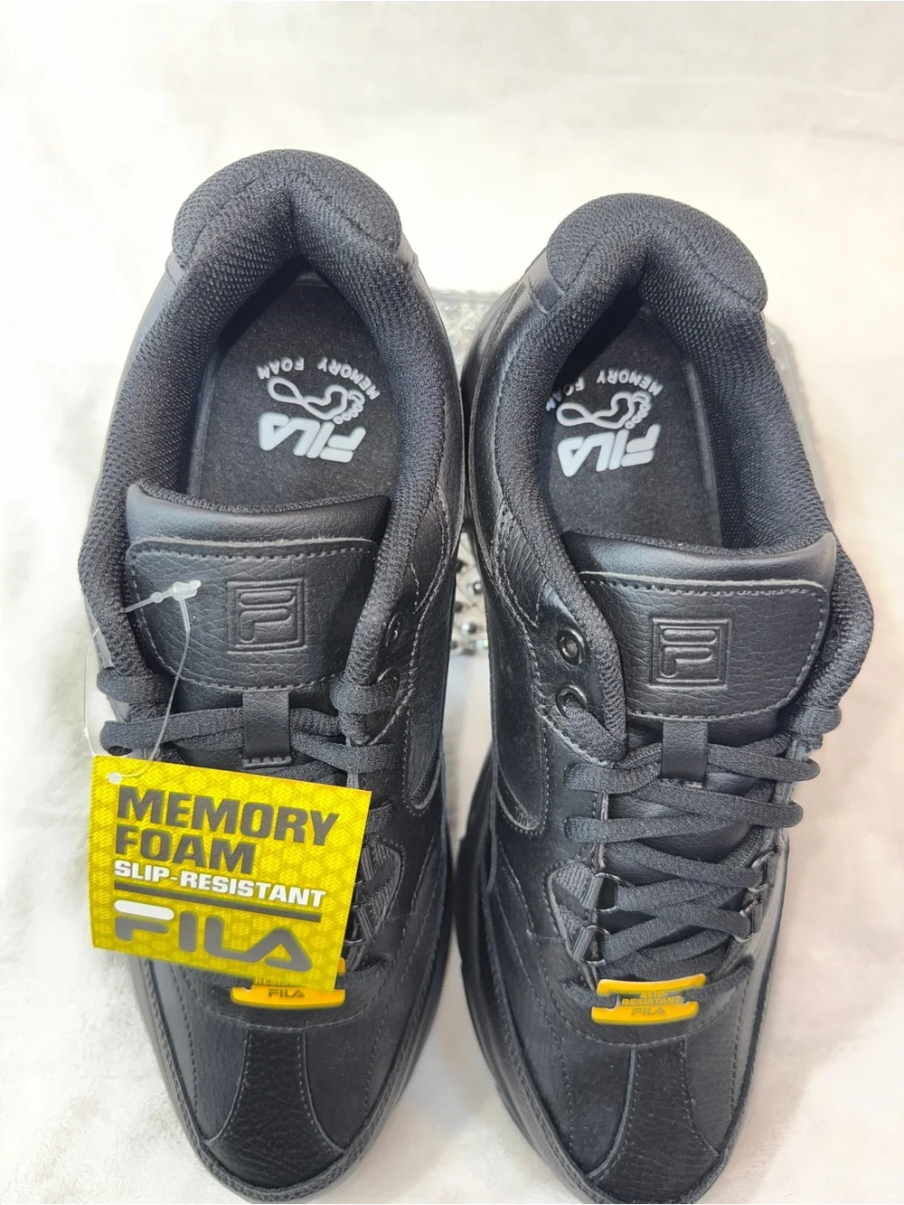 Fila Men's 9.5, Women’s 11, Black Athletic memory Workshift SR Trainer Shoes